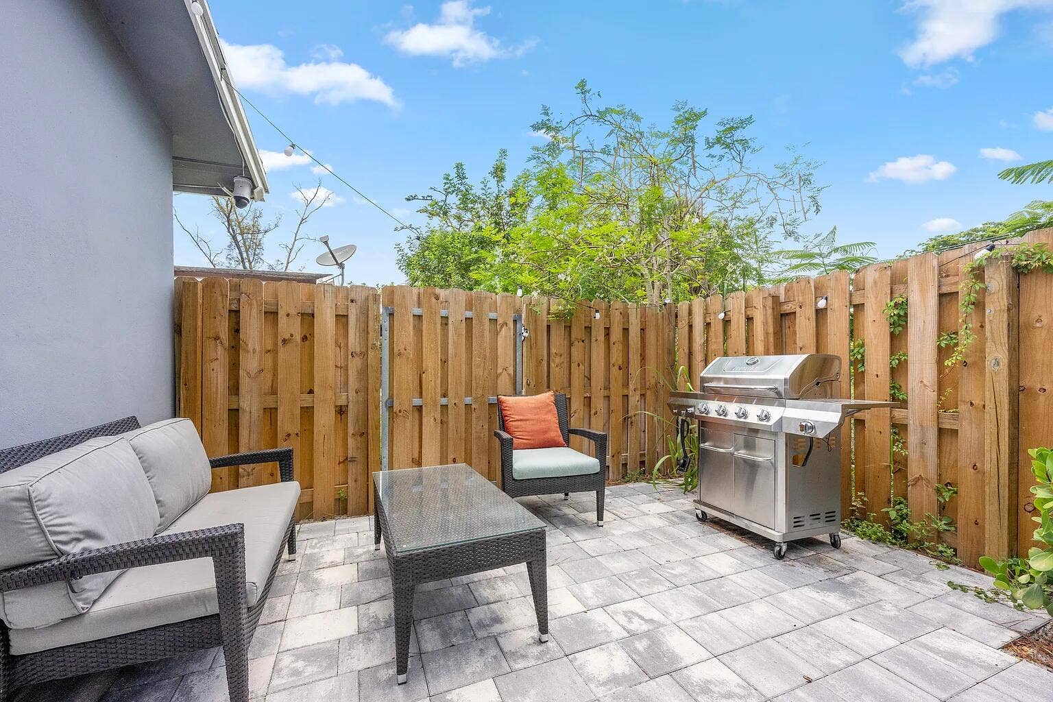 1208 NE 5TH Avenue, #Unit 1, Fort Lauderdale, FL 33304 image - 2026-08-02T155236.496