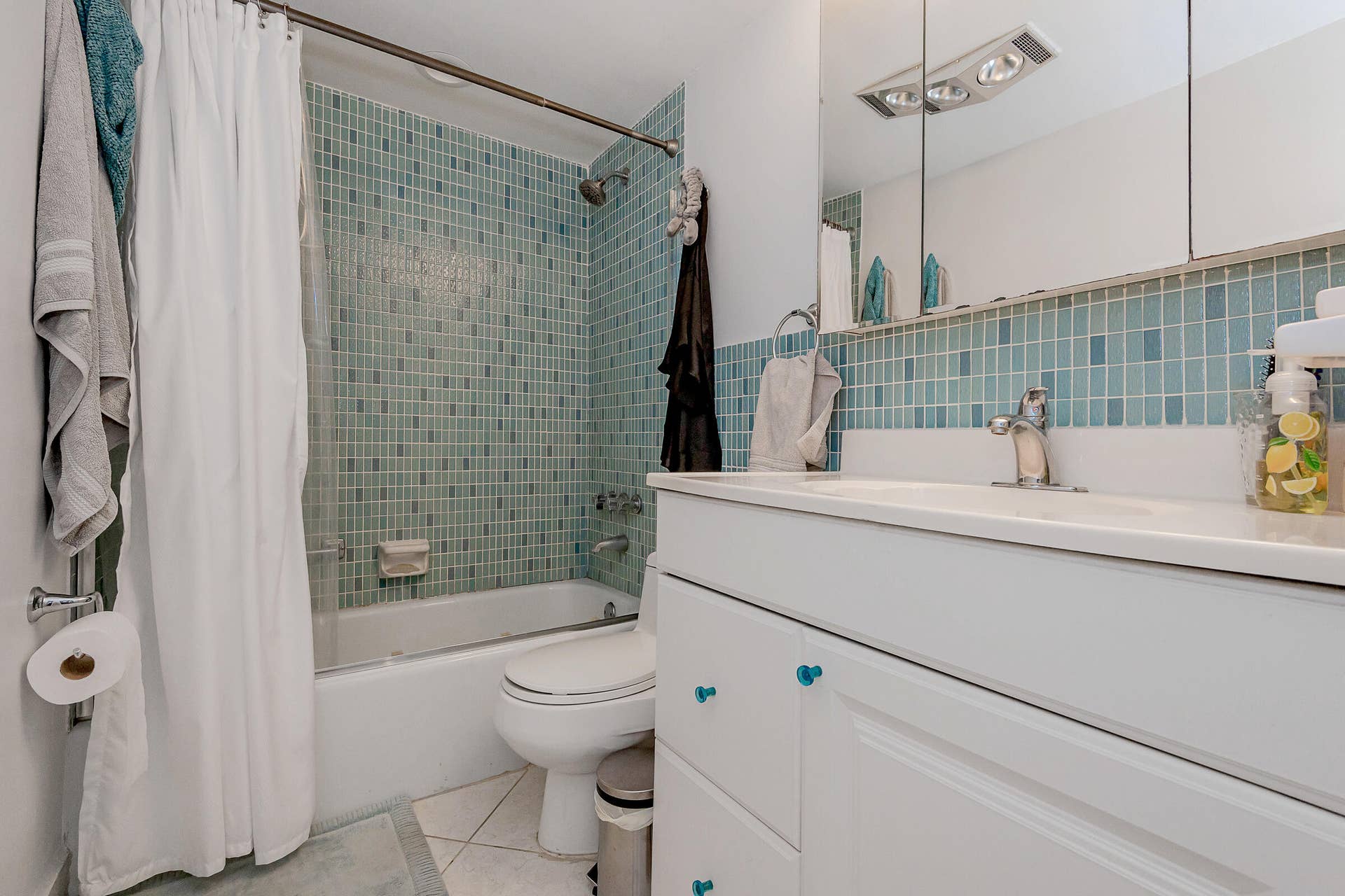 320 S Surf Road, #206, Hollywood, FL 33019 0-18