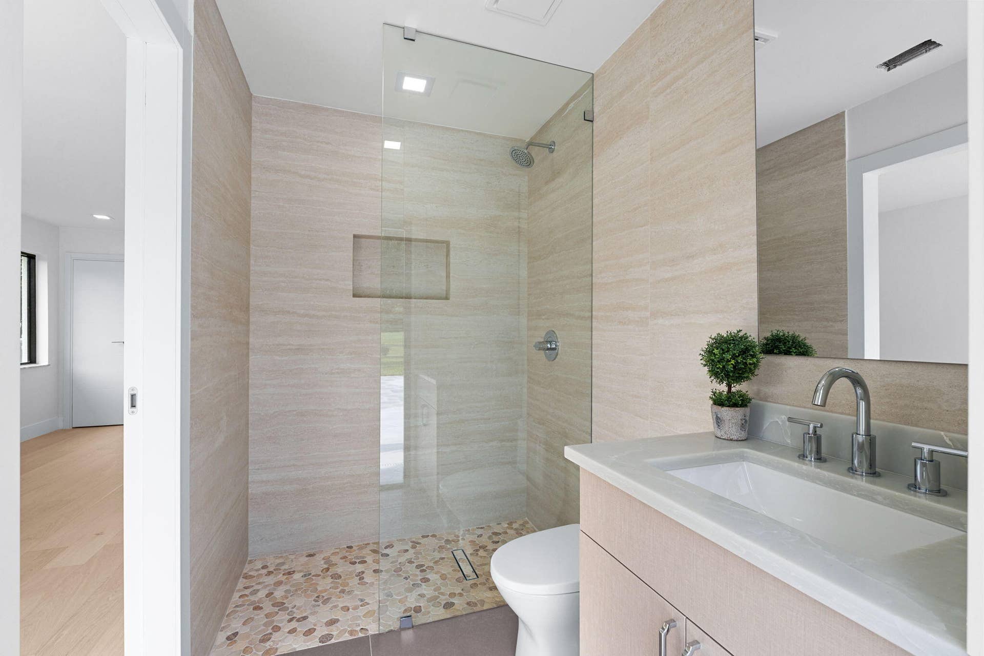 guest bathroom 2