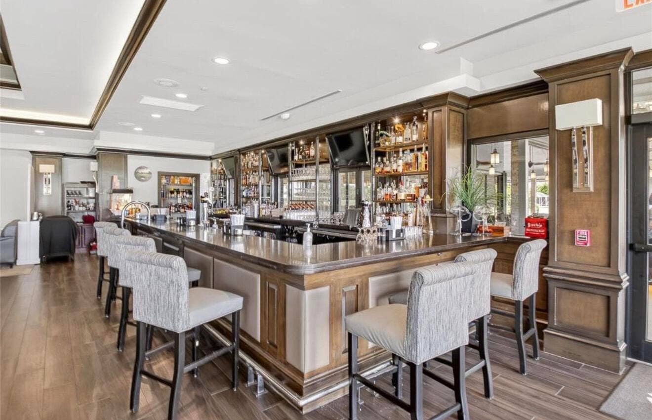 bar