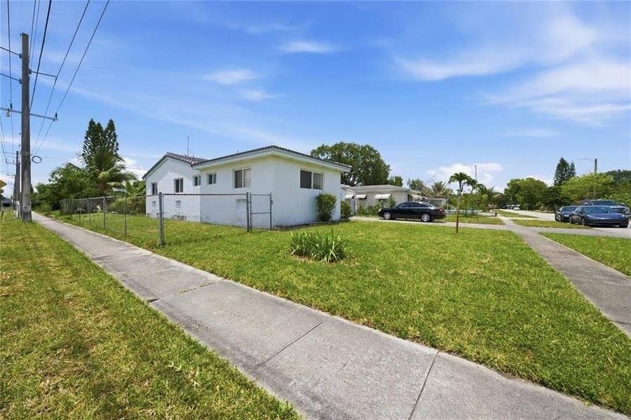 Property photo for 2300 N 57th Terrace, Hollywood, FL