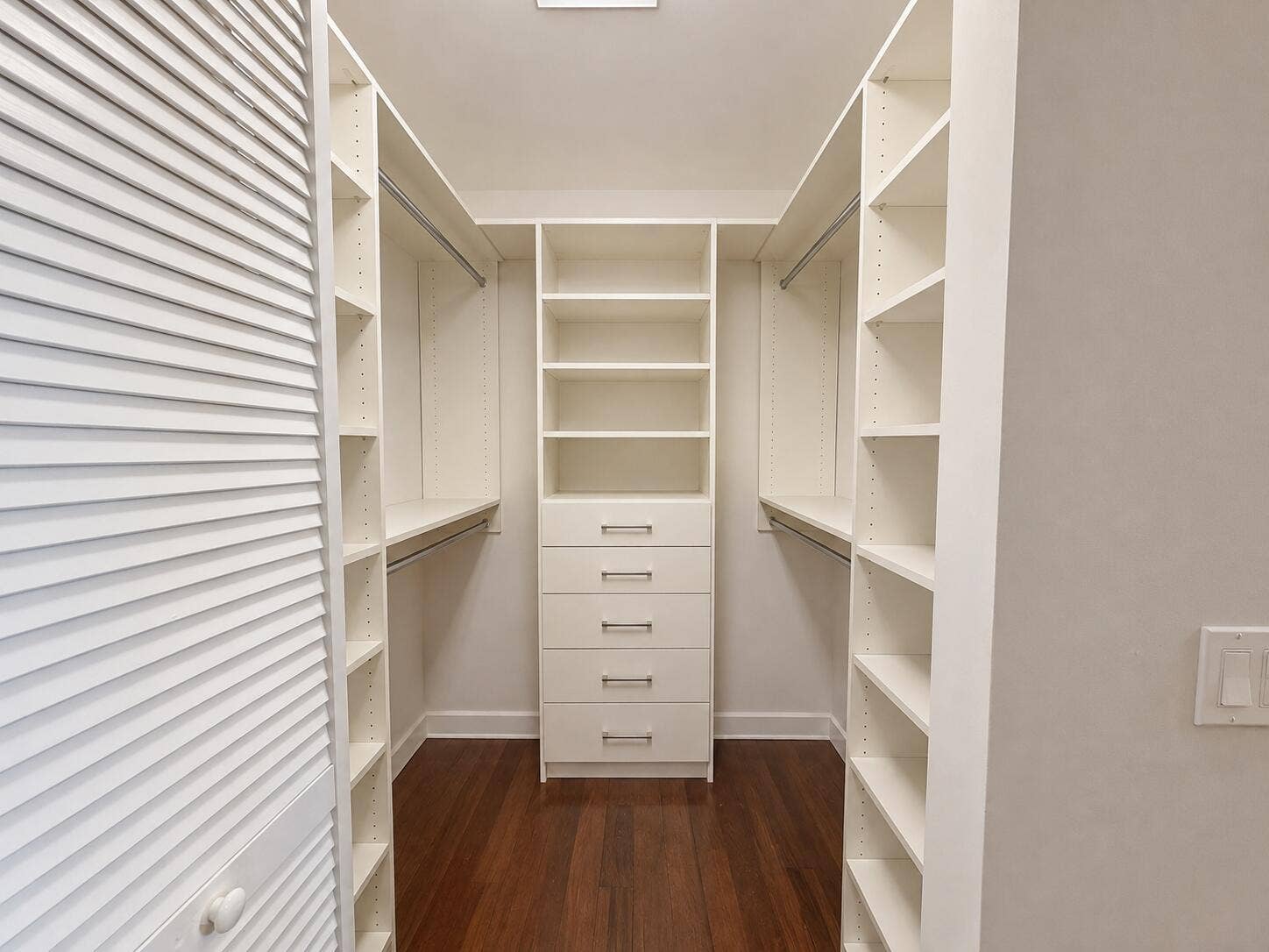 410 EVERNIA Street, #506, West Palm Beach, West Palm Beach, FL 33401 45BDD767-F67C-4136-BCE8-E5E2CBB2BDE3