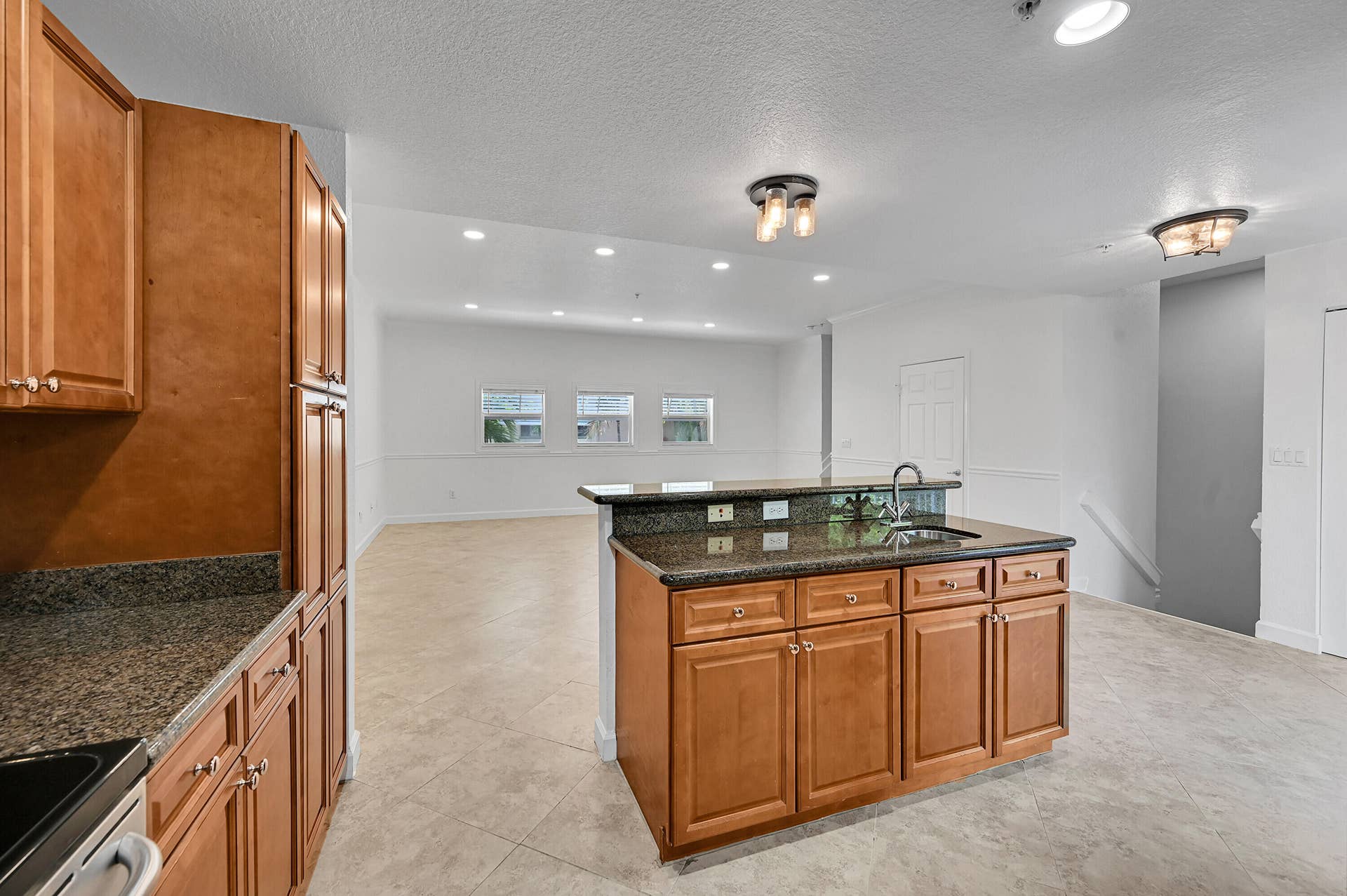 453 NE 1ST Street, Pompano Beach, FL 33060 14_0 (19)