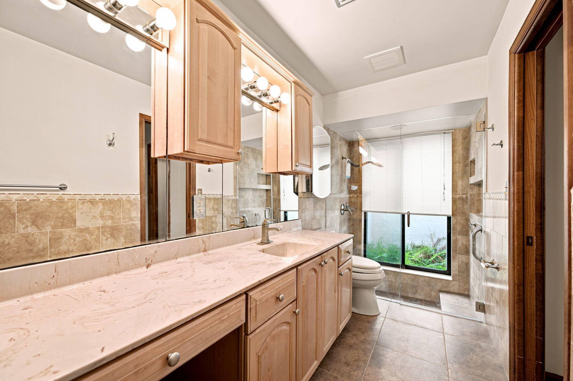 23-web-or-mls-1120-nw-77th-ave