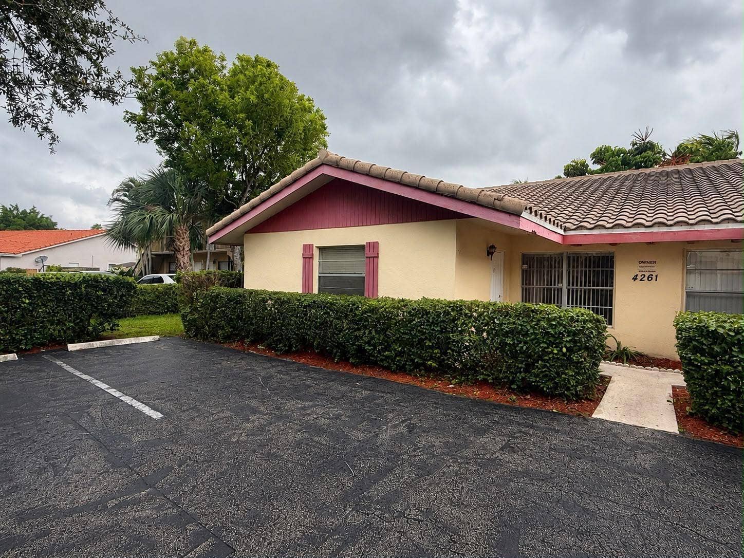 4261 NW 114th Terrace, Coral Springs, FL 33065 8a7a626a-9f1c-4ed6-9fe2-95d7bb2938a8