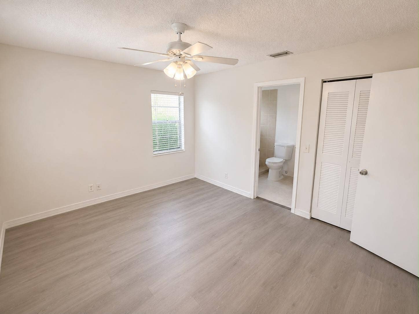 4261 NW 114th Terrace, Coral Springs, FL 33065 c7a76d08-4e0e-45a3-b9ef-69dff52ede61