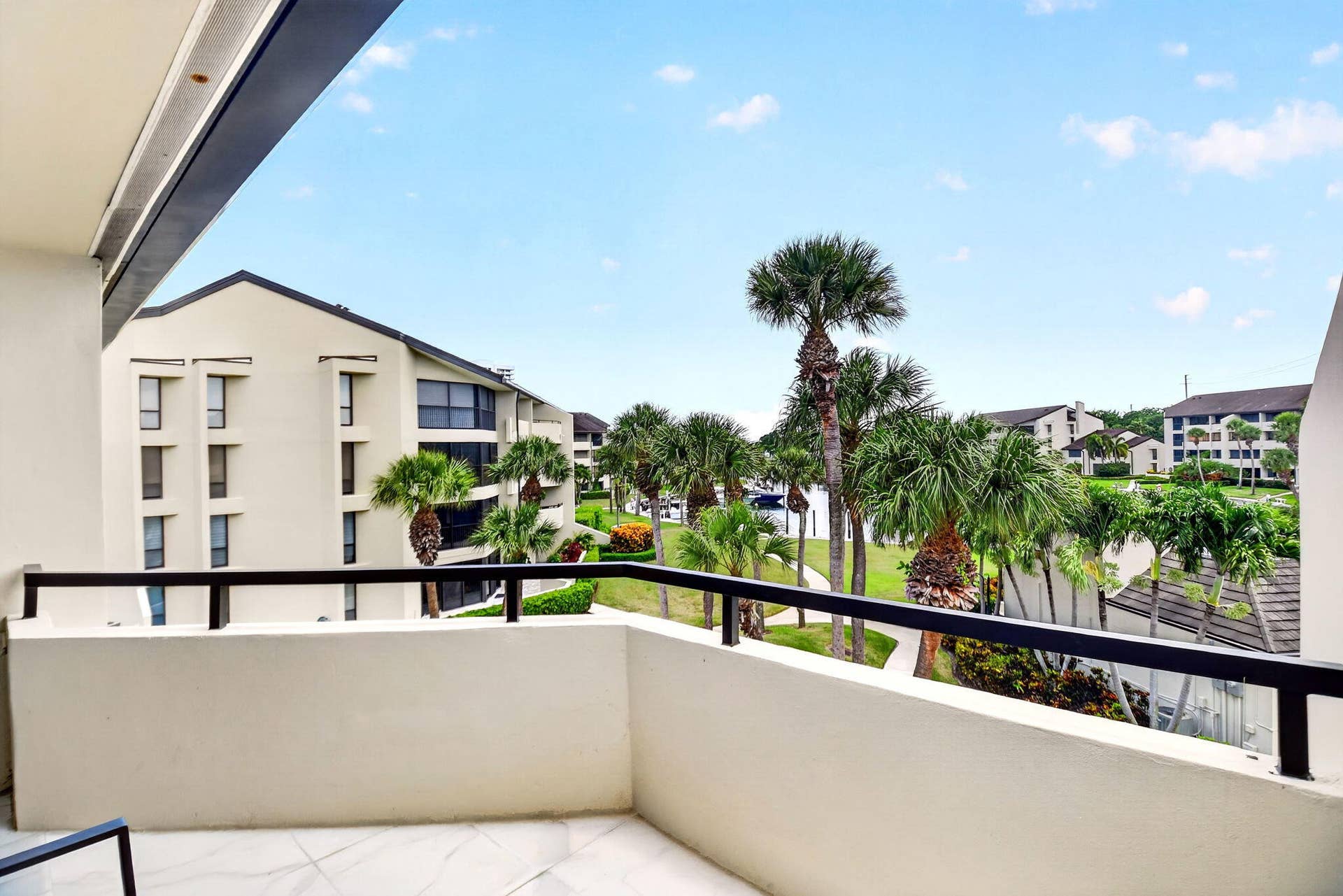 1149 Marine Way E, #G3L, North Palm Beach, FL 33408 64-web-or-mls-DSC_0267
