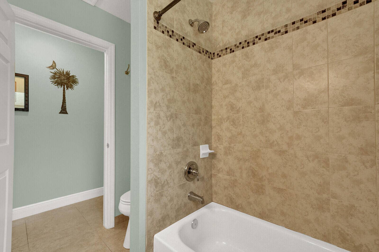 bathroom 2 1 17644
