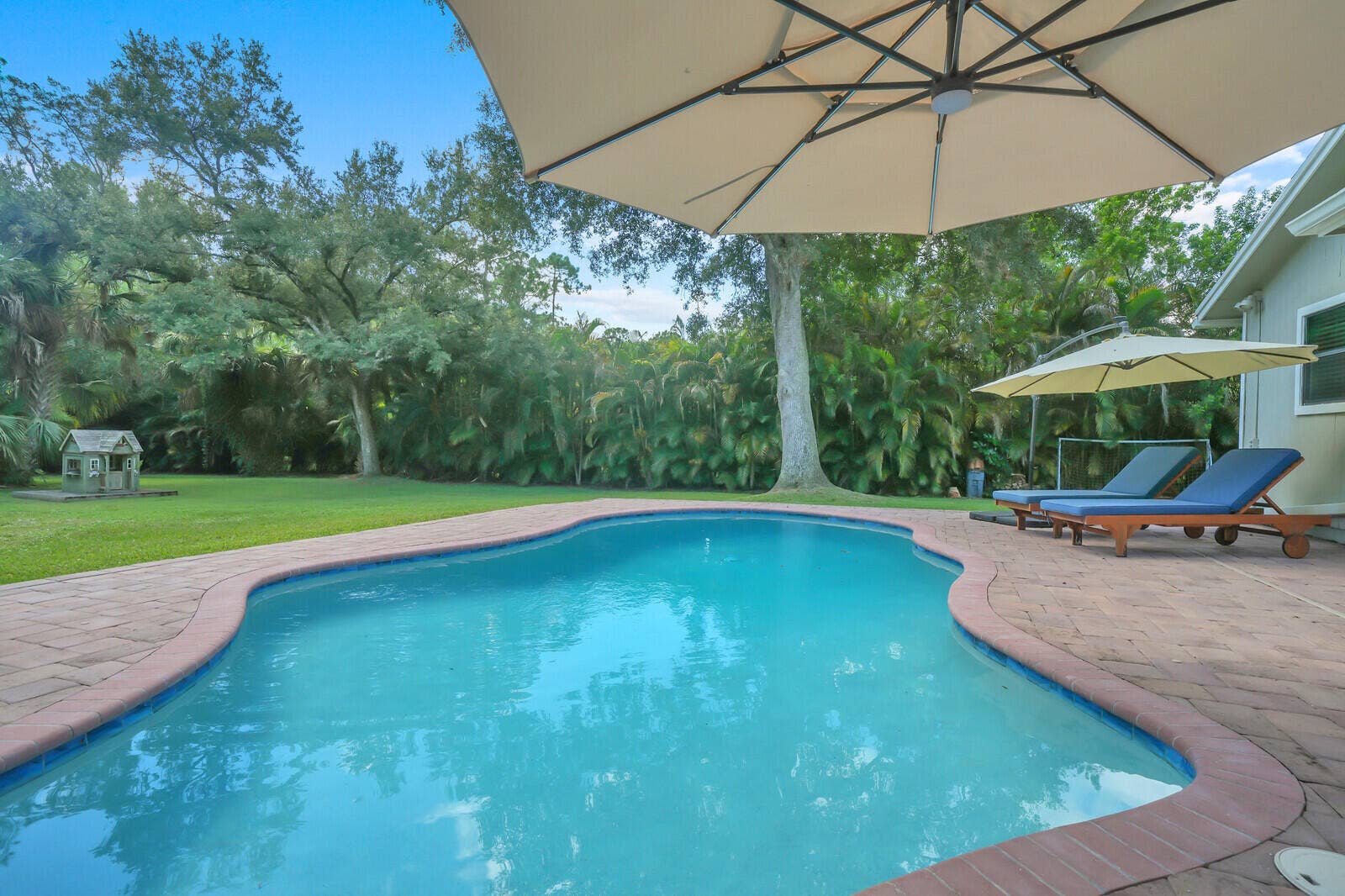 pool4 17644