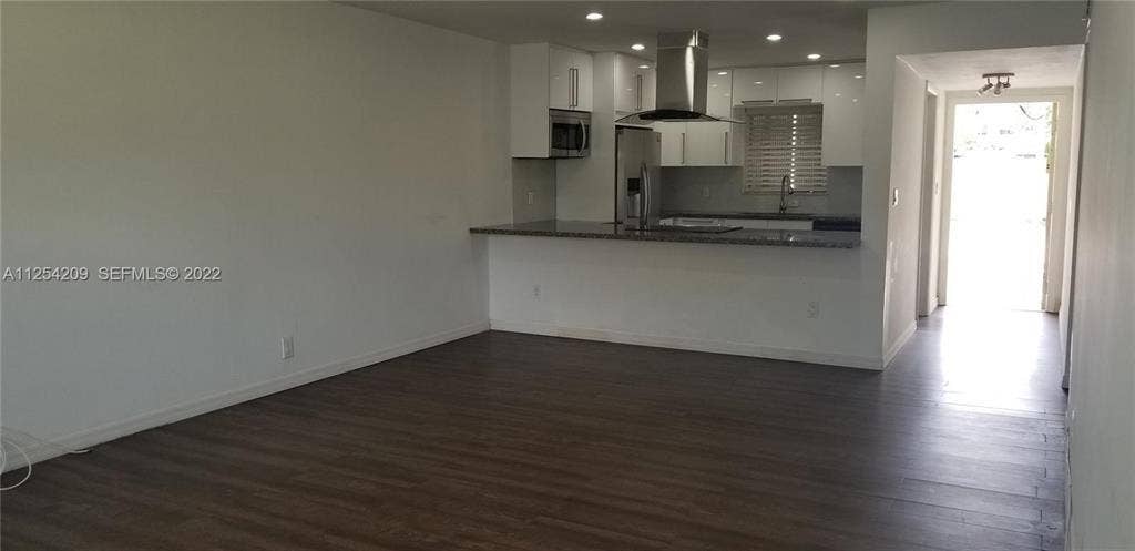 5170 SW 40TH Avenue, #8E, Dania, Dania Beach, FL 33314 GetMedia (1)