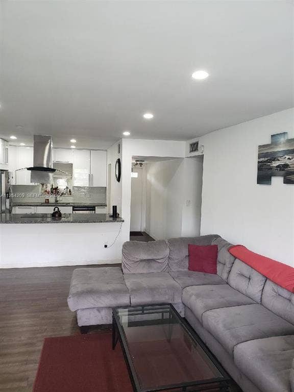 5170 SW 40TH Avenue, #8E, Dania, Dania Beach, FL 33314 GetMedia (4)