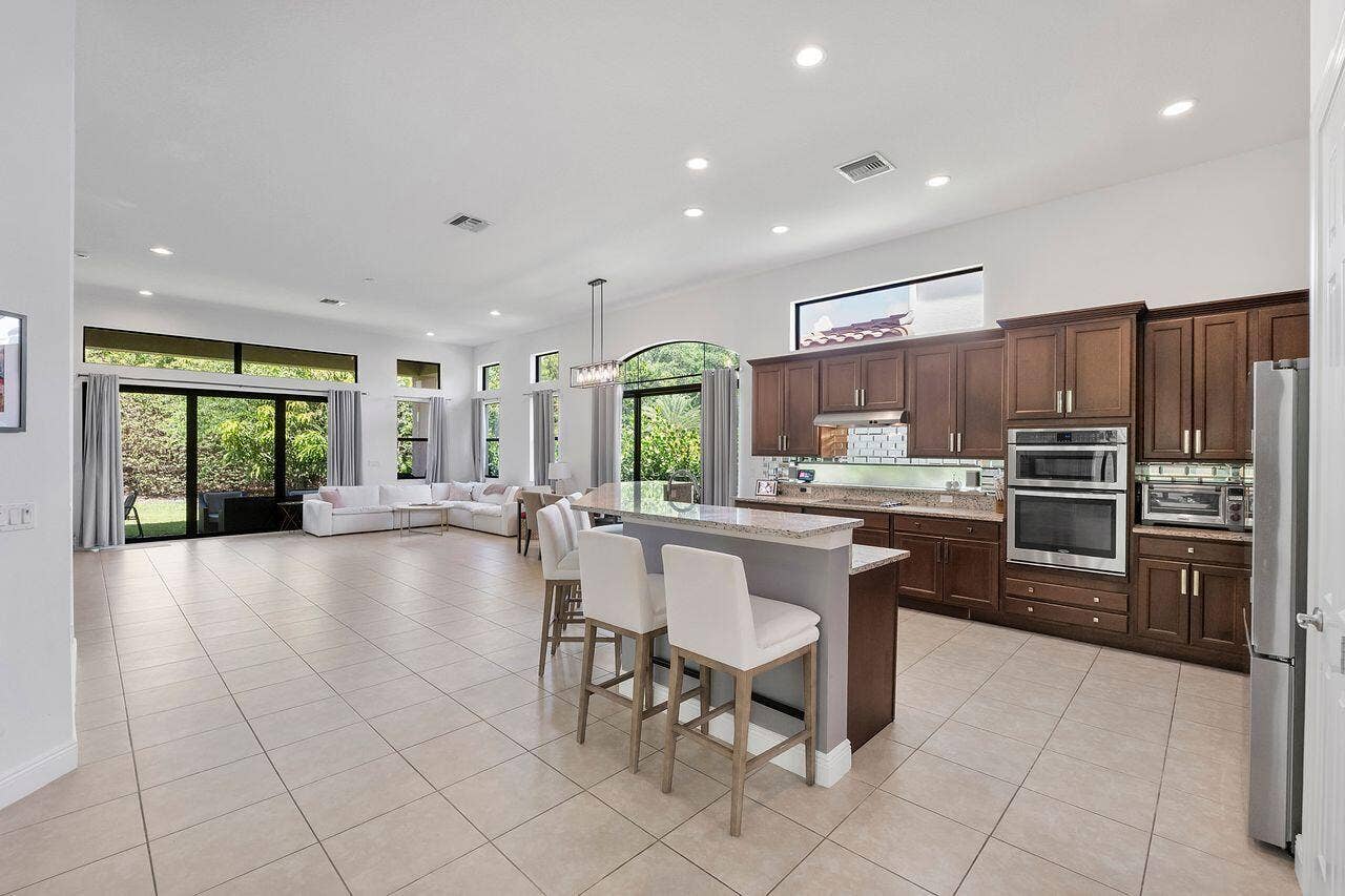 8251 CANOPY Terrace, Parkland, FL 33076 8251canopy21