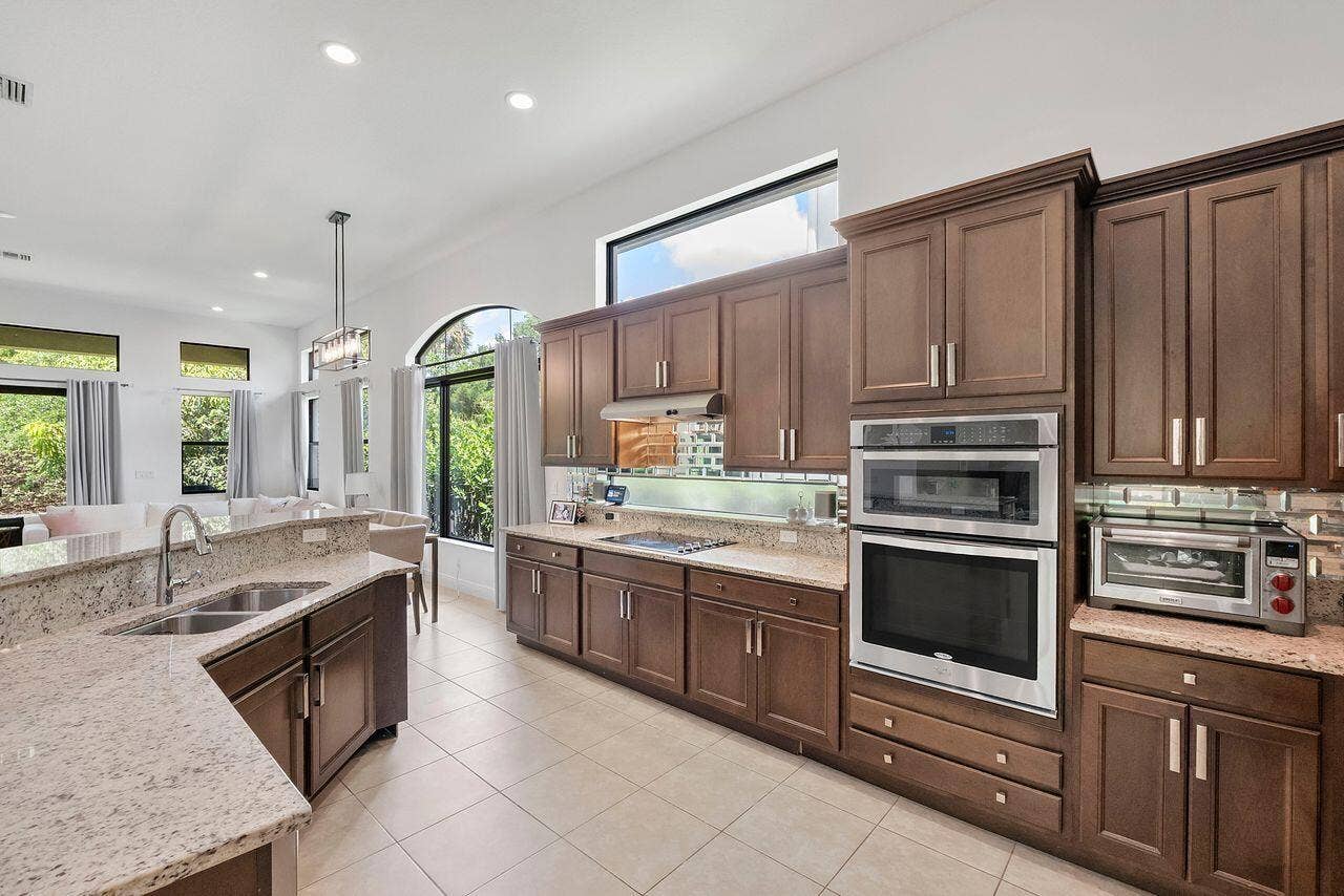 8251 CANOPY Terrace, Parkland, FL 33076 8251canopy24
