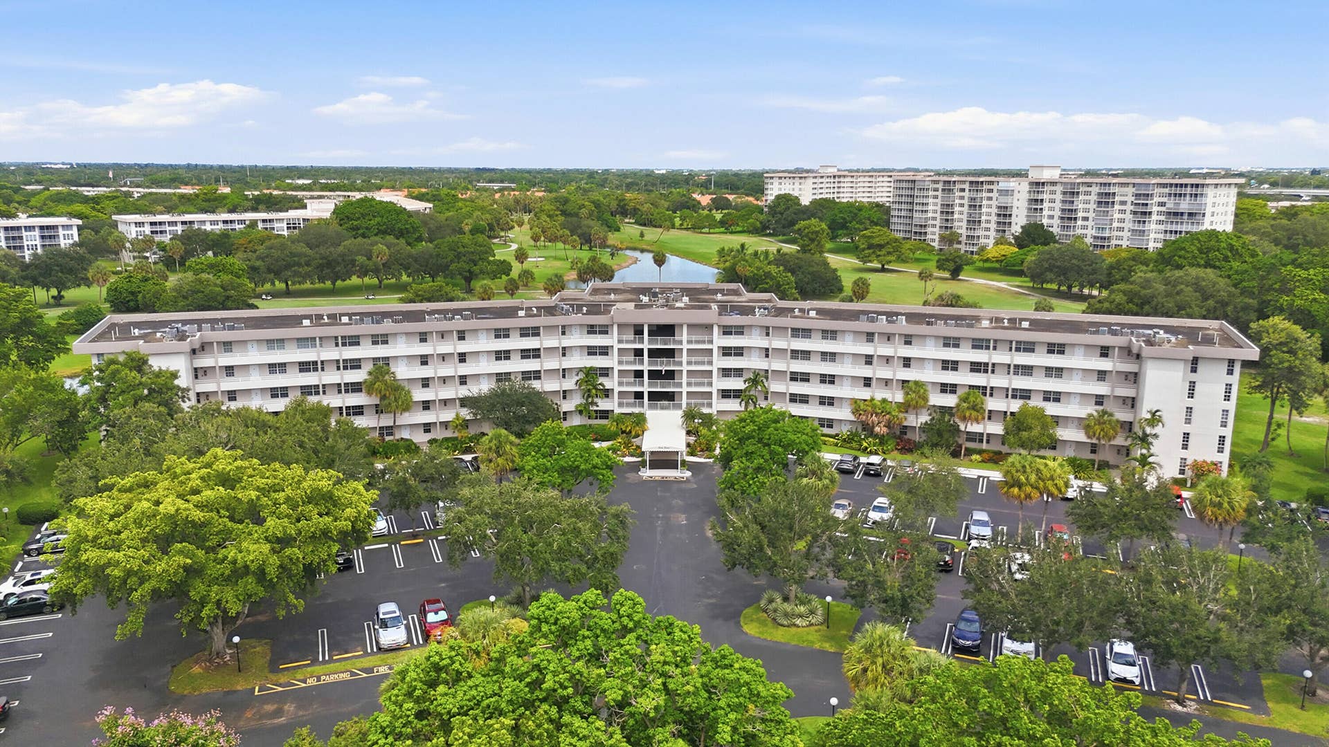 555 Oaks Lane, #303, Pompano Beach, FL 33069 40_aerial view