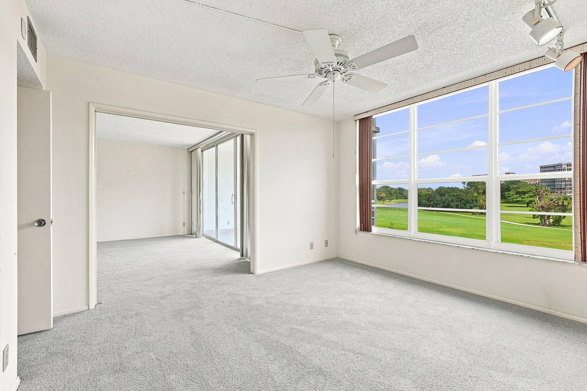 555 Oaks Lane, #303, Pompano Beach, FL 33069 19_bedroom