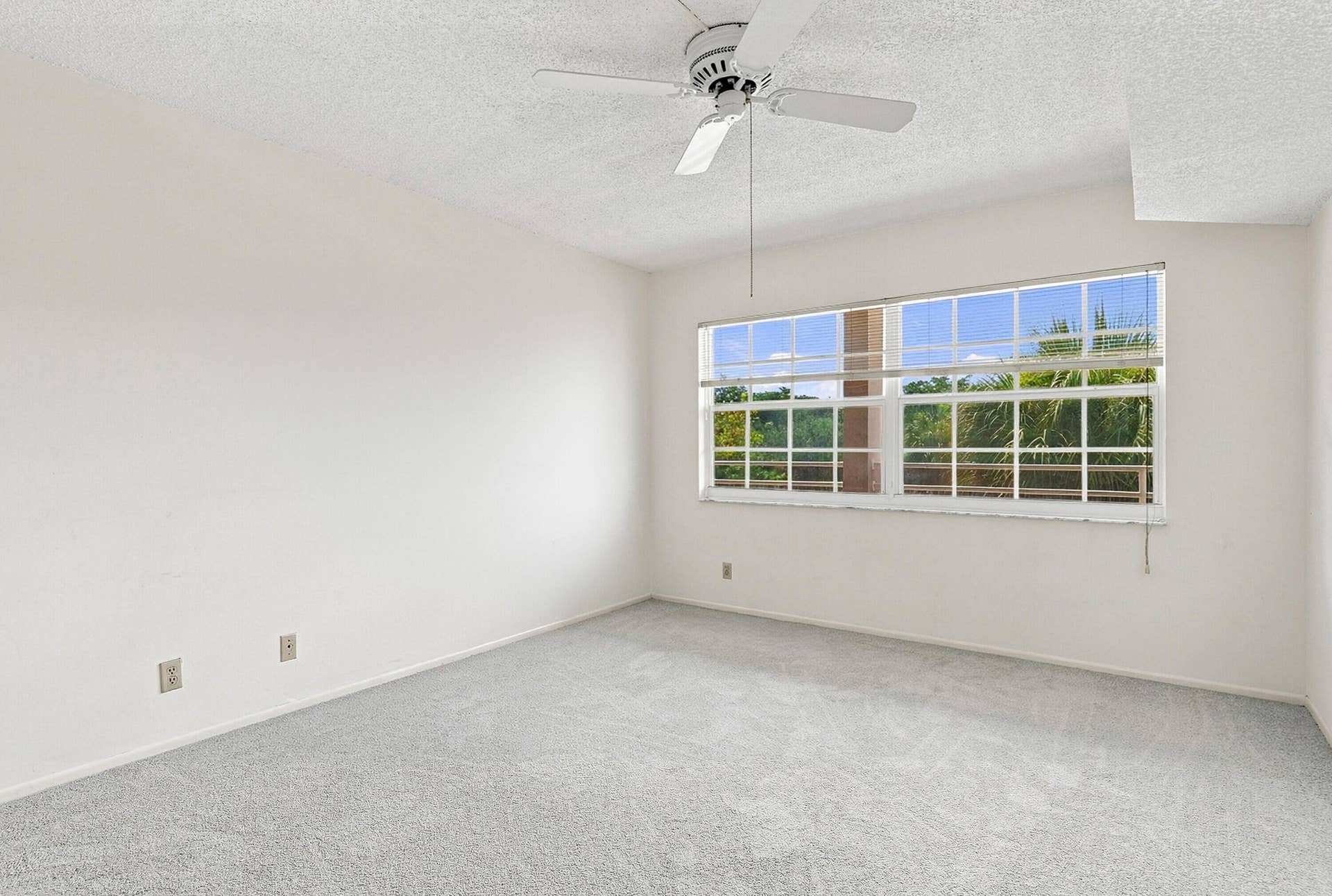 555 Oaks Lane, #303, Pompano Beach, FL 33069 22_bedroom