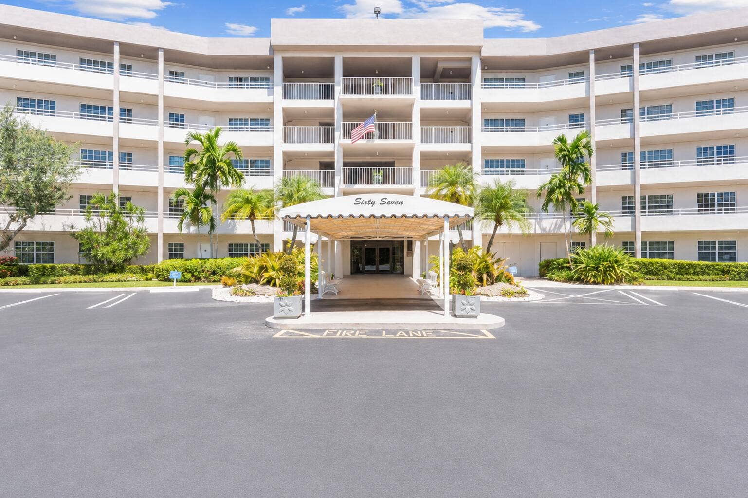 555 Oaks Lane, #303, Pompano Beach, FL 33069 555 photo