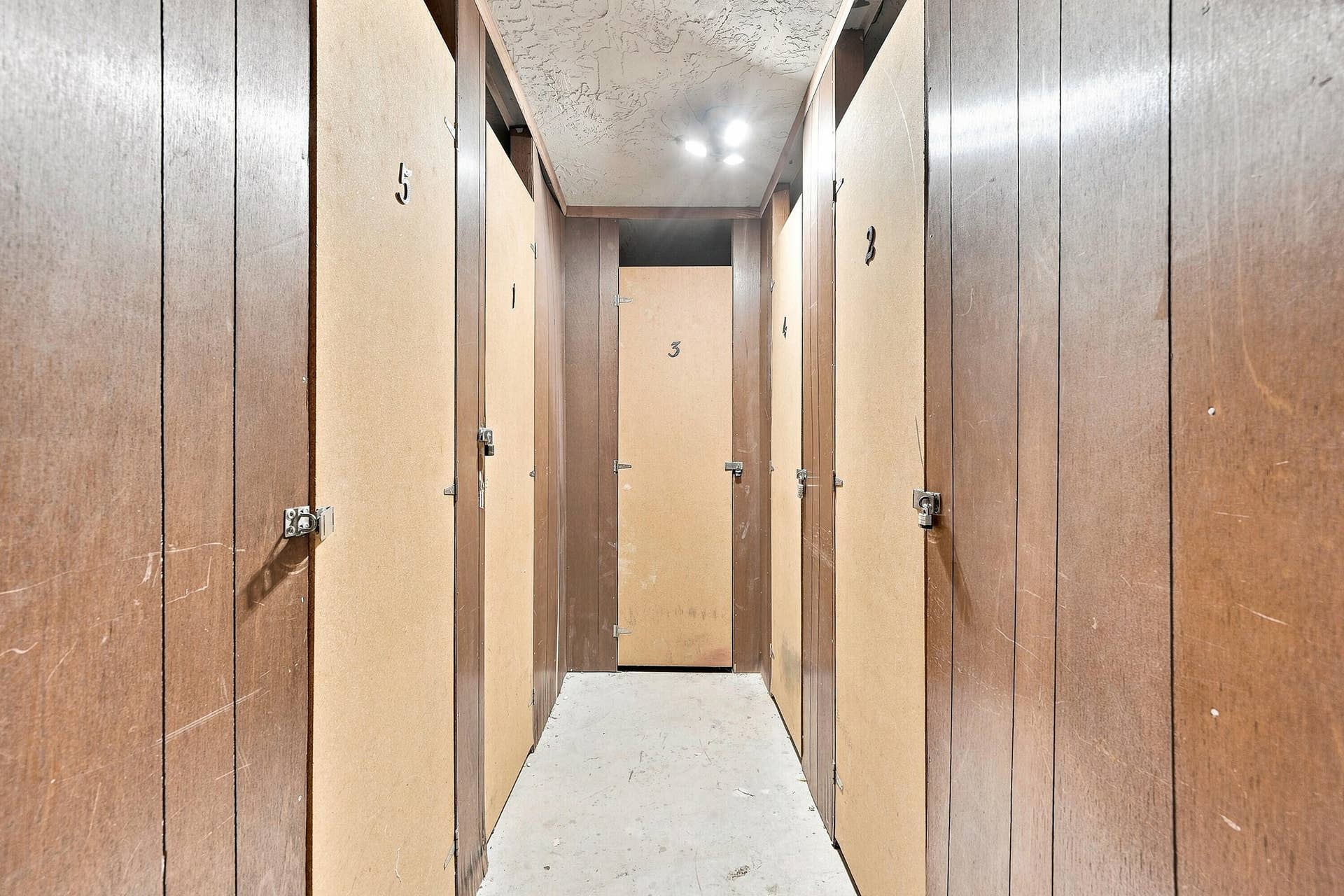 555 Oaks Lane, #303, Pompano Beach, FL 33069 37_storage