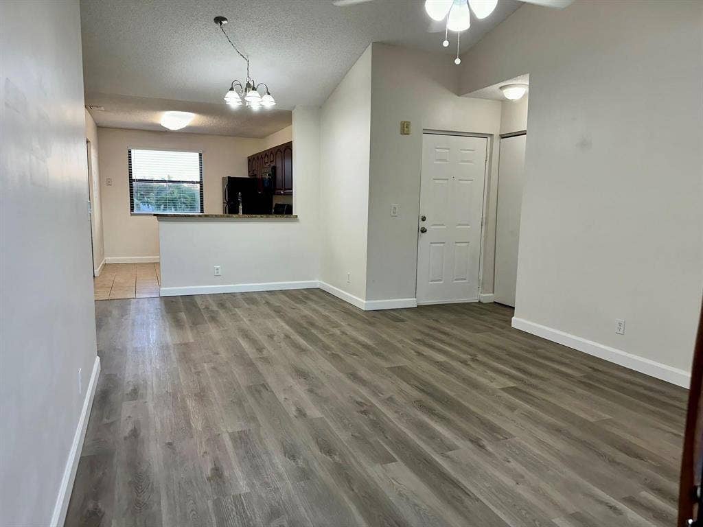 5641 RIVERSIDE Drive, #306B1, Coral Springs, FL 33067 Living/Dining