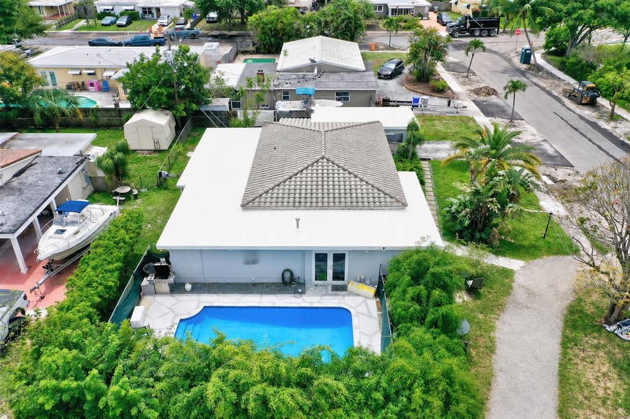 Property photo for 970 SW 3RD Avenue, Pompano Beach, FL