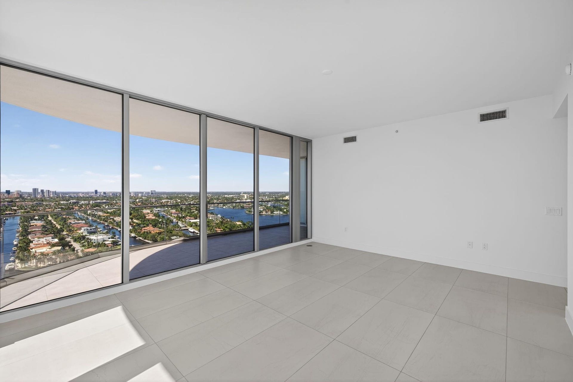 153 N Seabreeze Boulevard, #2202-S, Fort Lauderdale, FL 33304 Photo 26