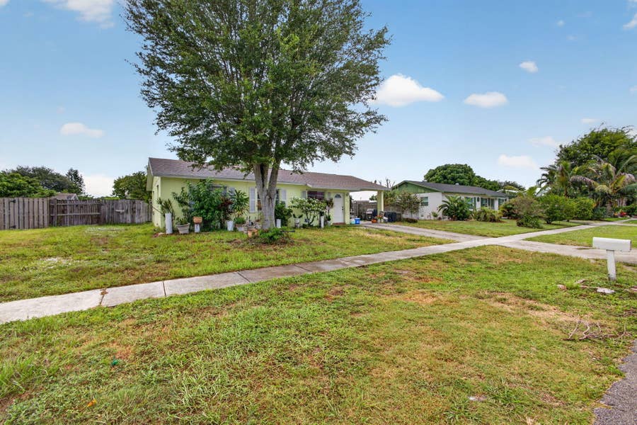 Property photo for 710 OKLAWAHA Street, Jupiter, FL
