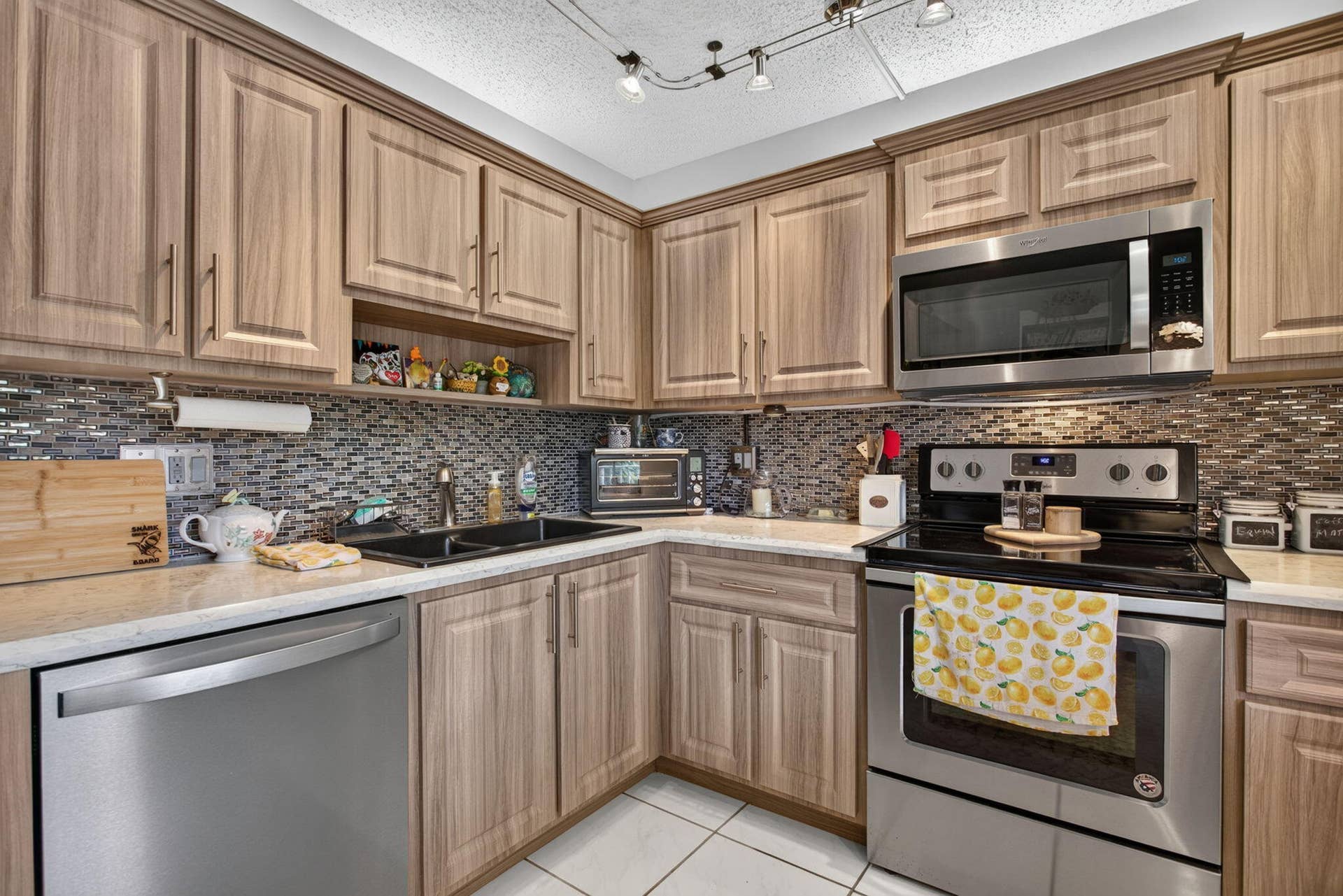 806 Cypress Grove Lane, #304, Pompano Beach, FL 33069 9-web-or-mls-806-8721
