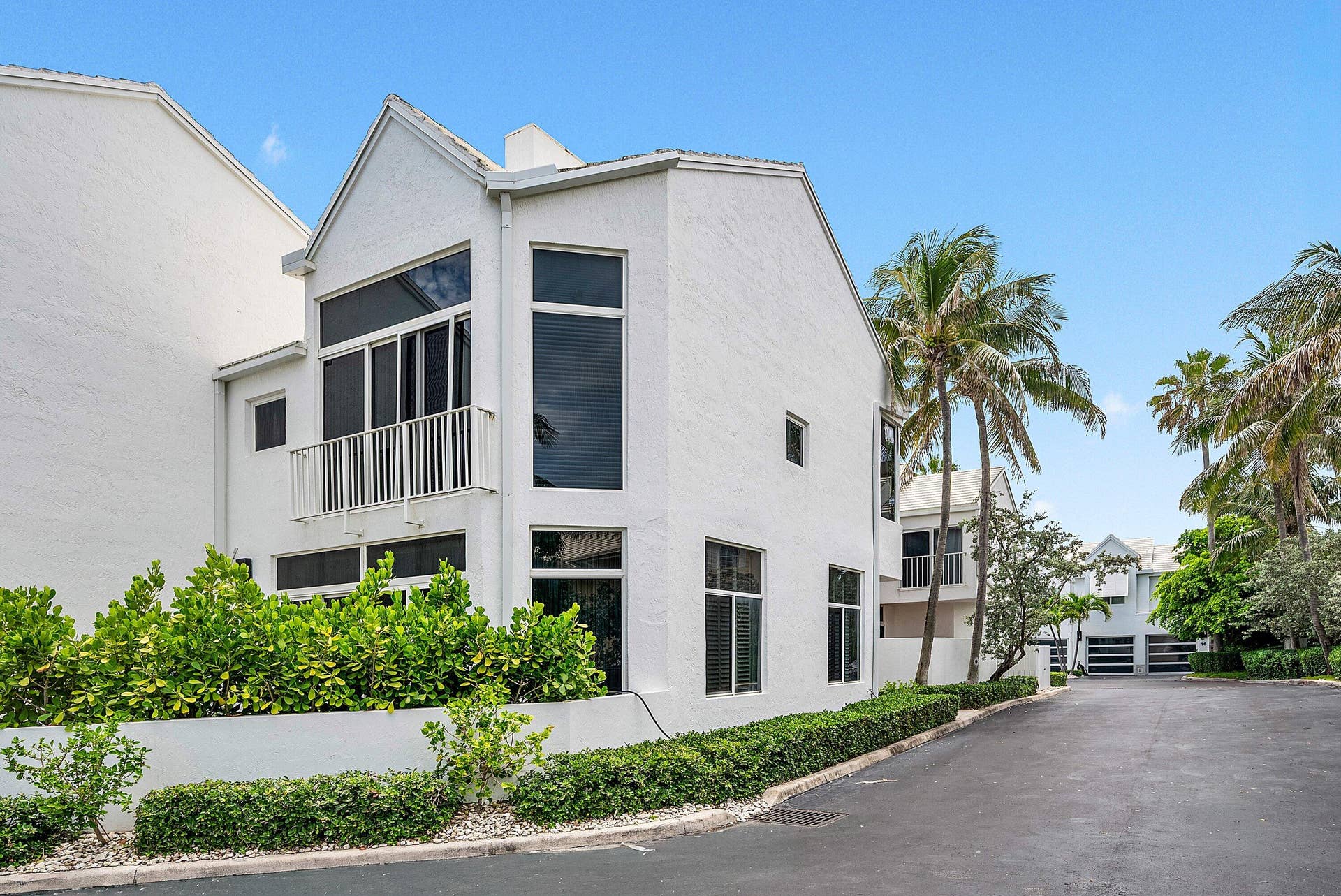003-2115SouthOceanBoulevard-14-DelrayBea