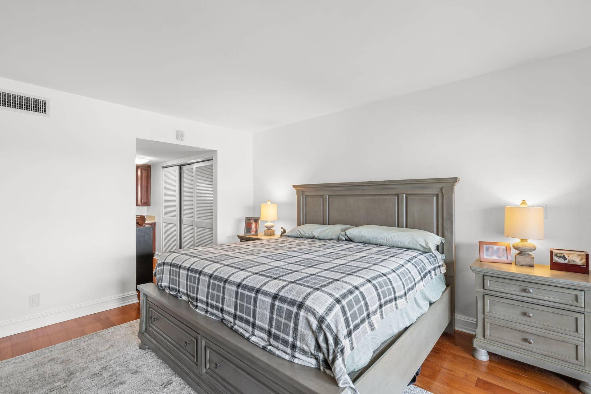 16-web-or-mls-1839 Middle River dr unit