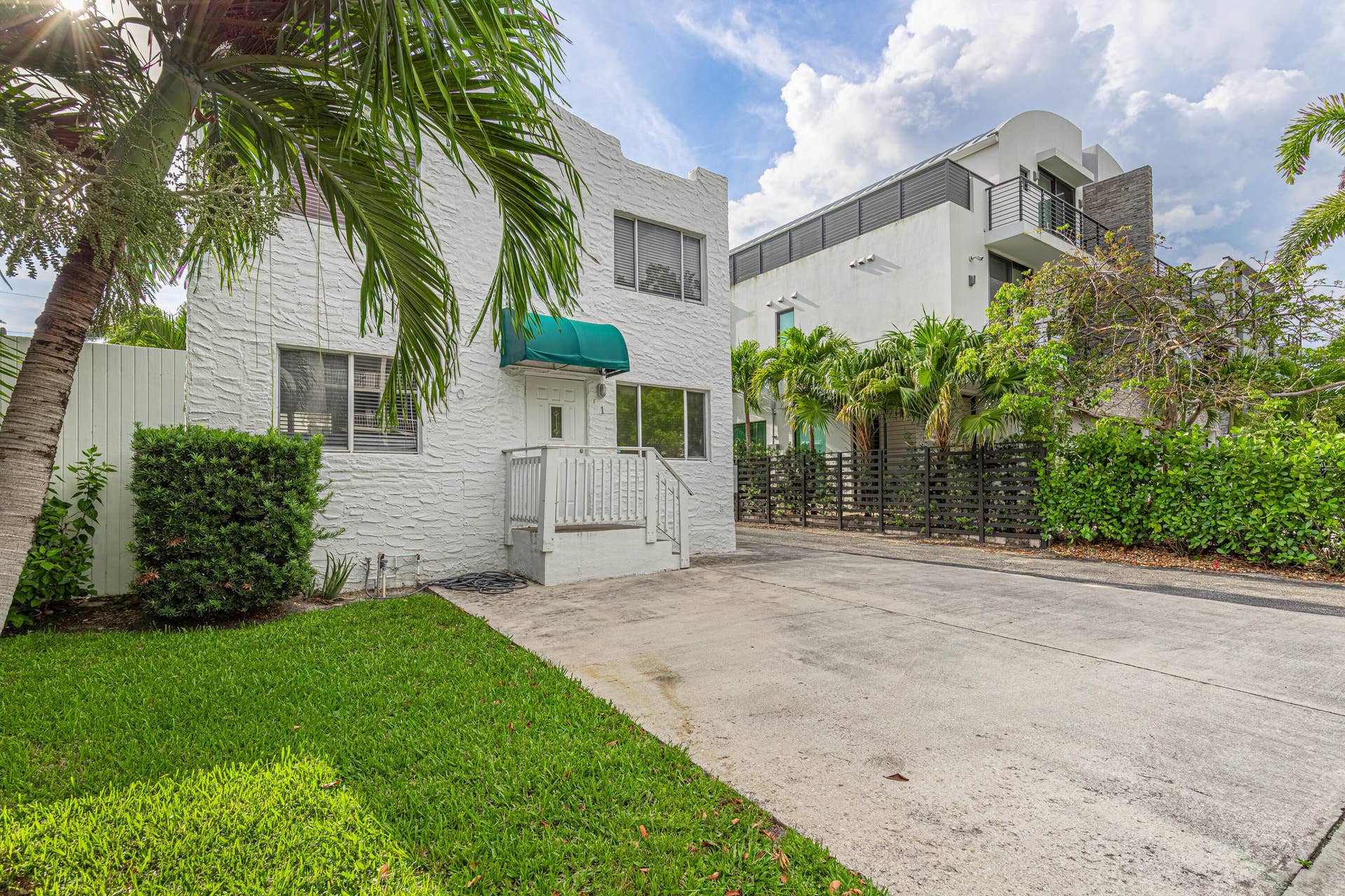 110 NE 16th Terrace, #1, Fort Lauderdale, FL 33301 Parking pad for two vehicles.