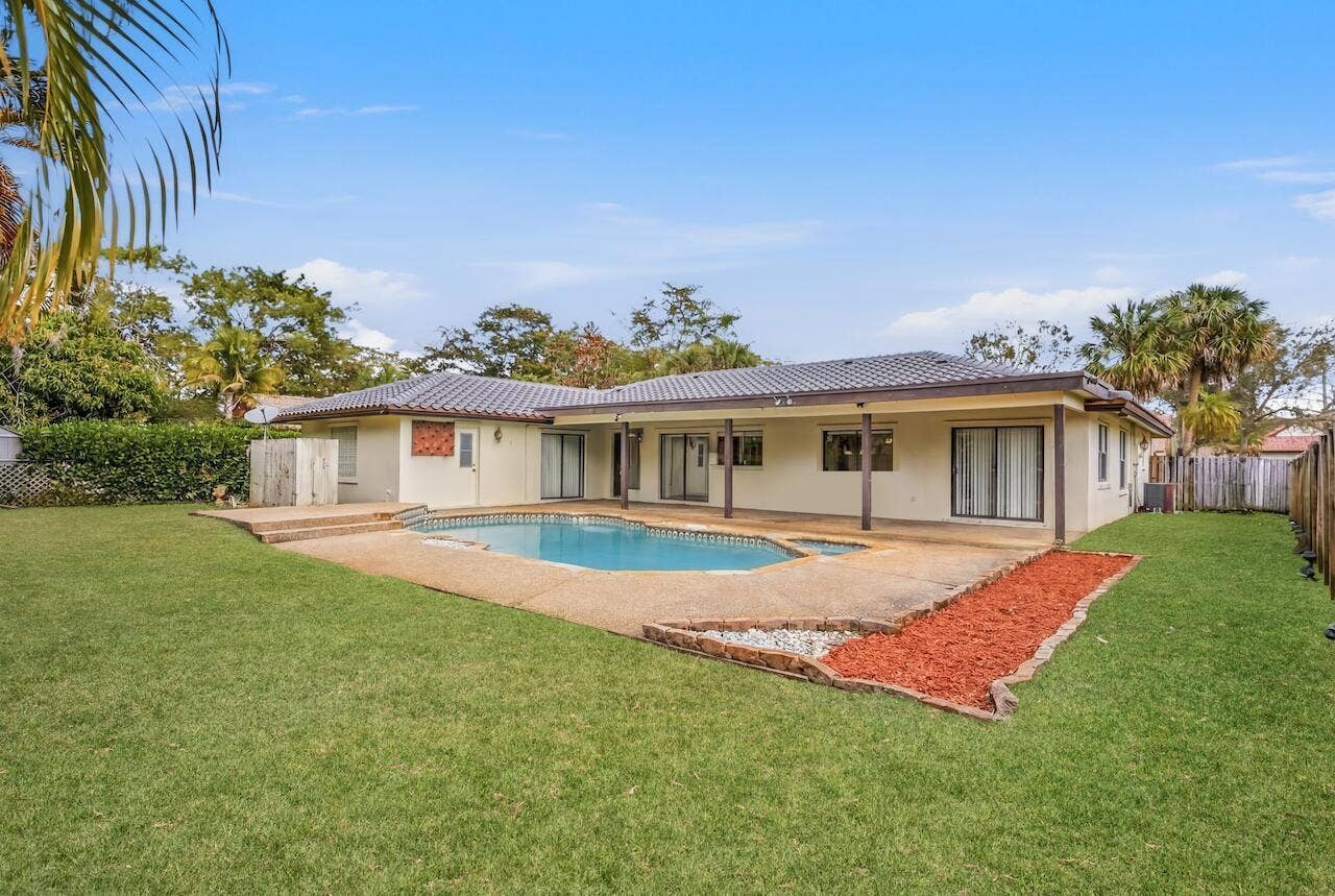 1280 NW 114th Avenue, Coral Springs, Coral Springs, FL 33071 46-web-or-mls-001L8582