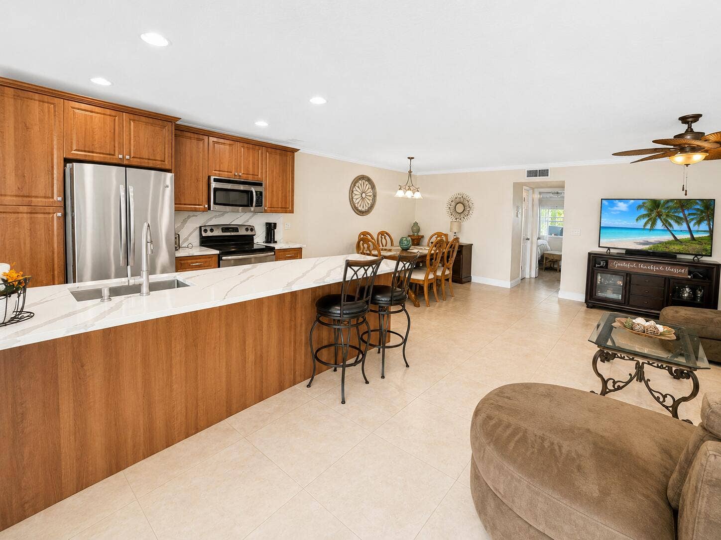 512 High Point Drive, #C, Delray Beach, FL 33445 Kitchen Living area