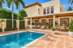 pool and loggia