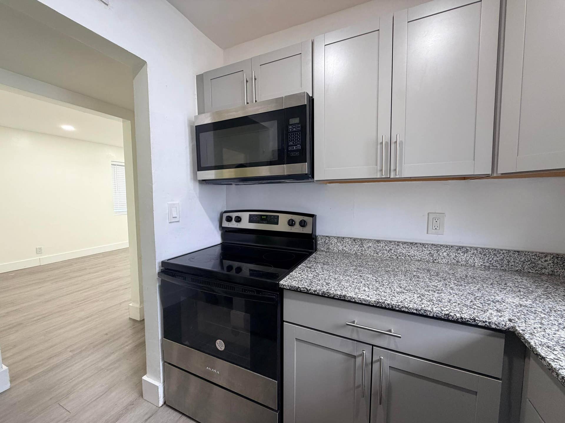 1853 Madison Street, #1, Hollywood, FL 33020 Kitchen