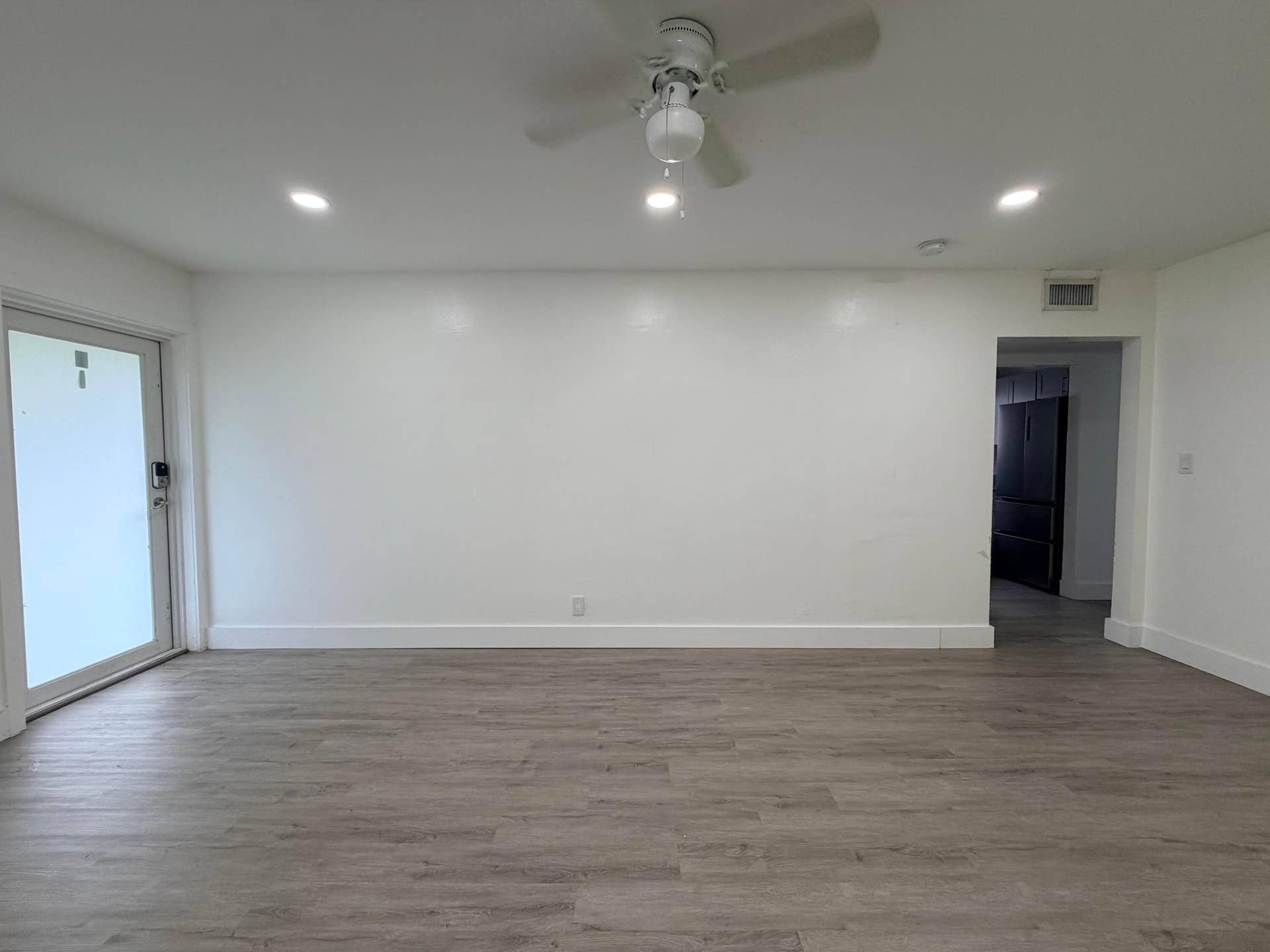 1853 Madison Street, #1, Hollywood, FL 33020 Living Room