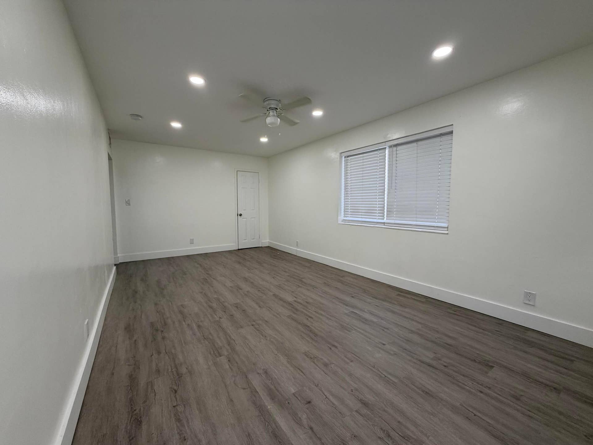 1853 Madison Street, #1, Hollywood, FL 33020 Living Room