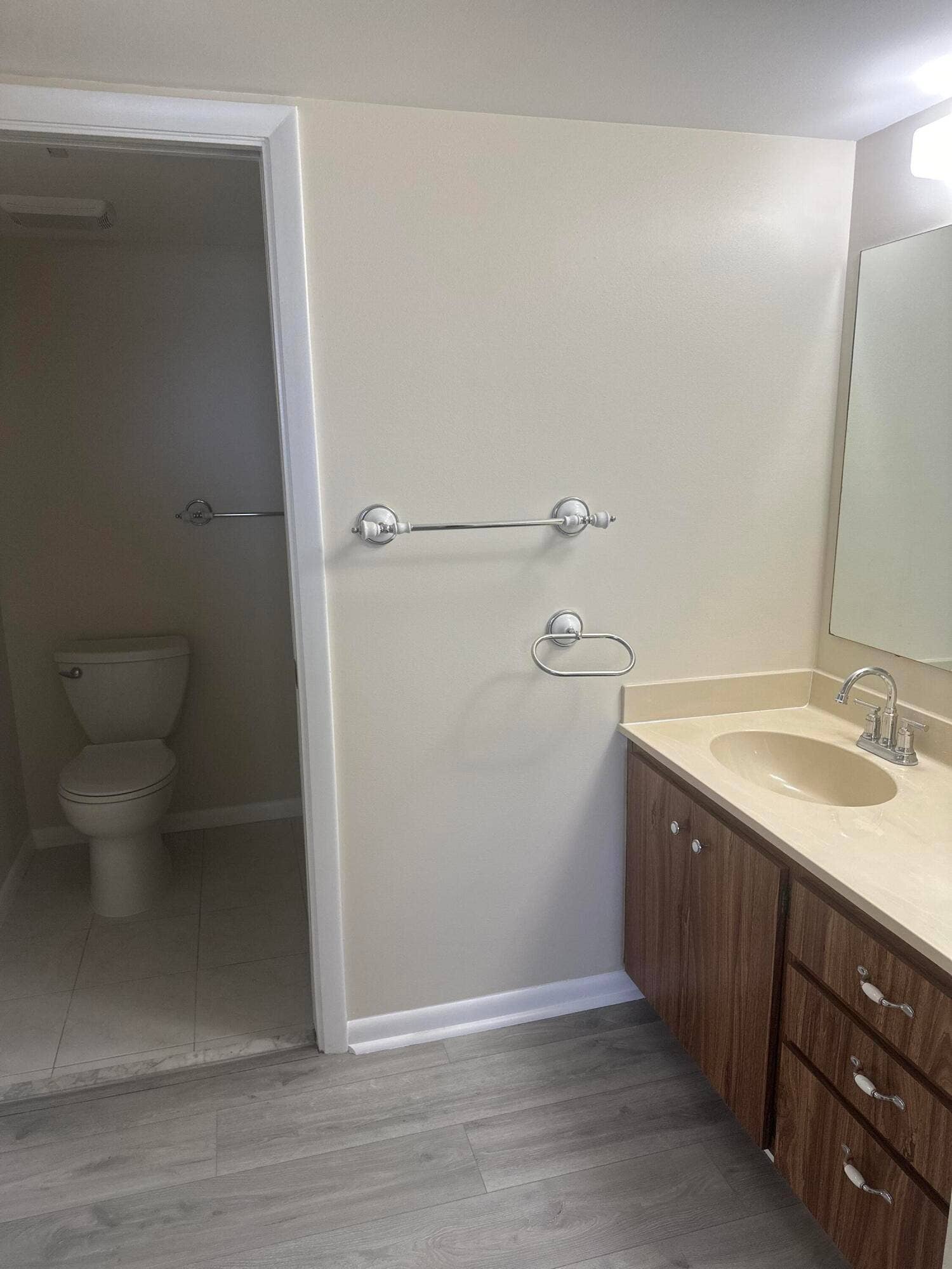 3507 VILLAGE Boulevard, #302, West Palm Beach, West Palm Beach, FL 33409 Master bath