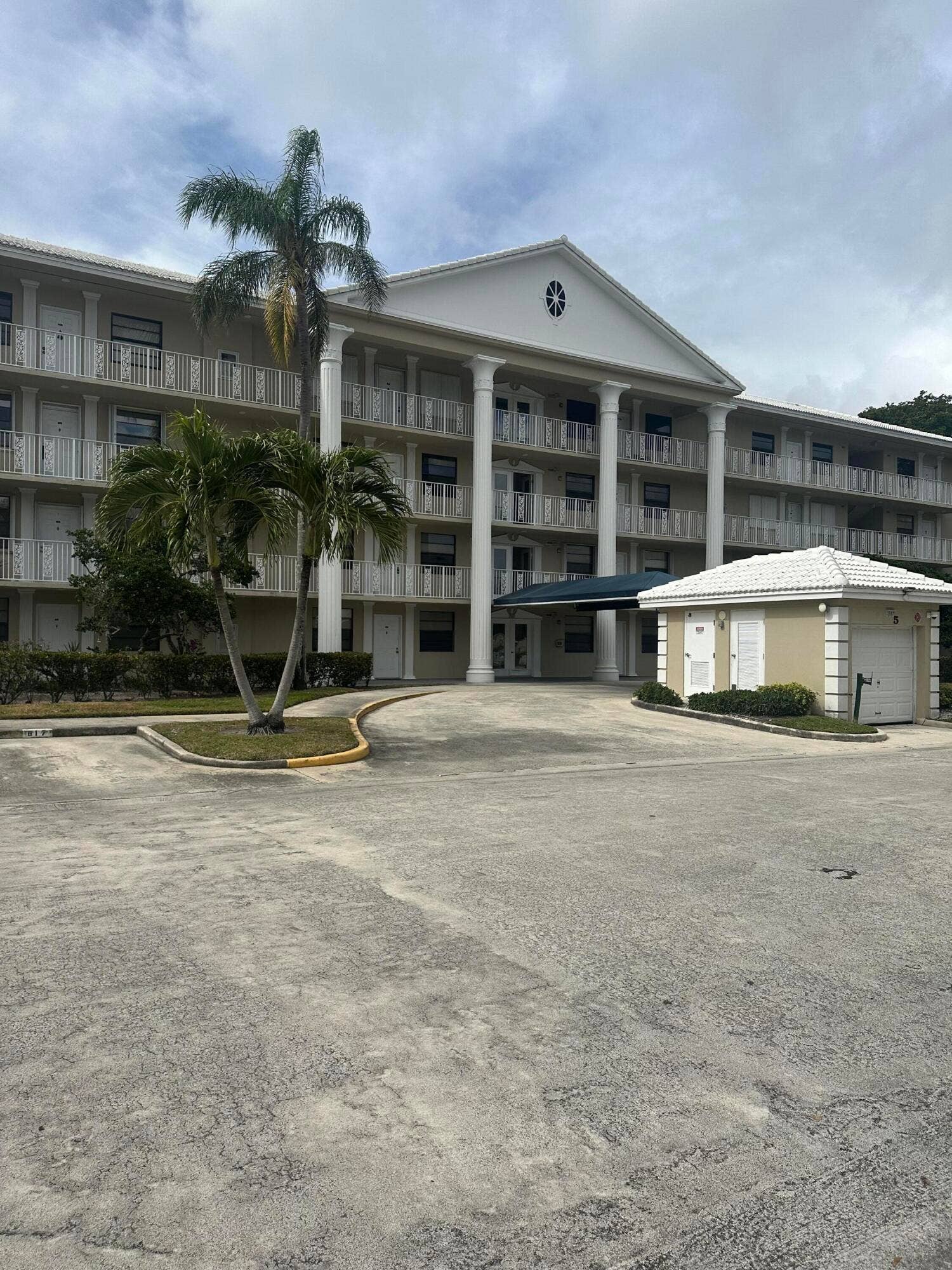 3507 VILLAGE Boulevard, #302, West Palm Beach, West Palm Beach, FL 33409 Exterior