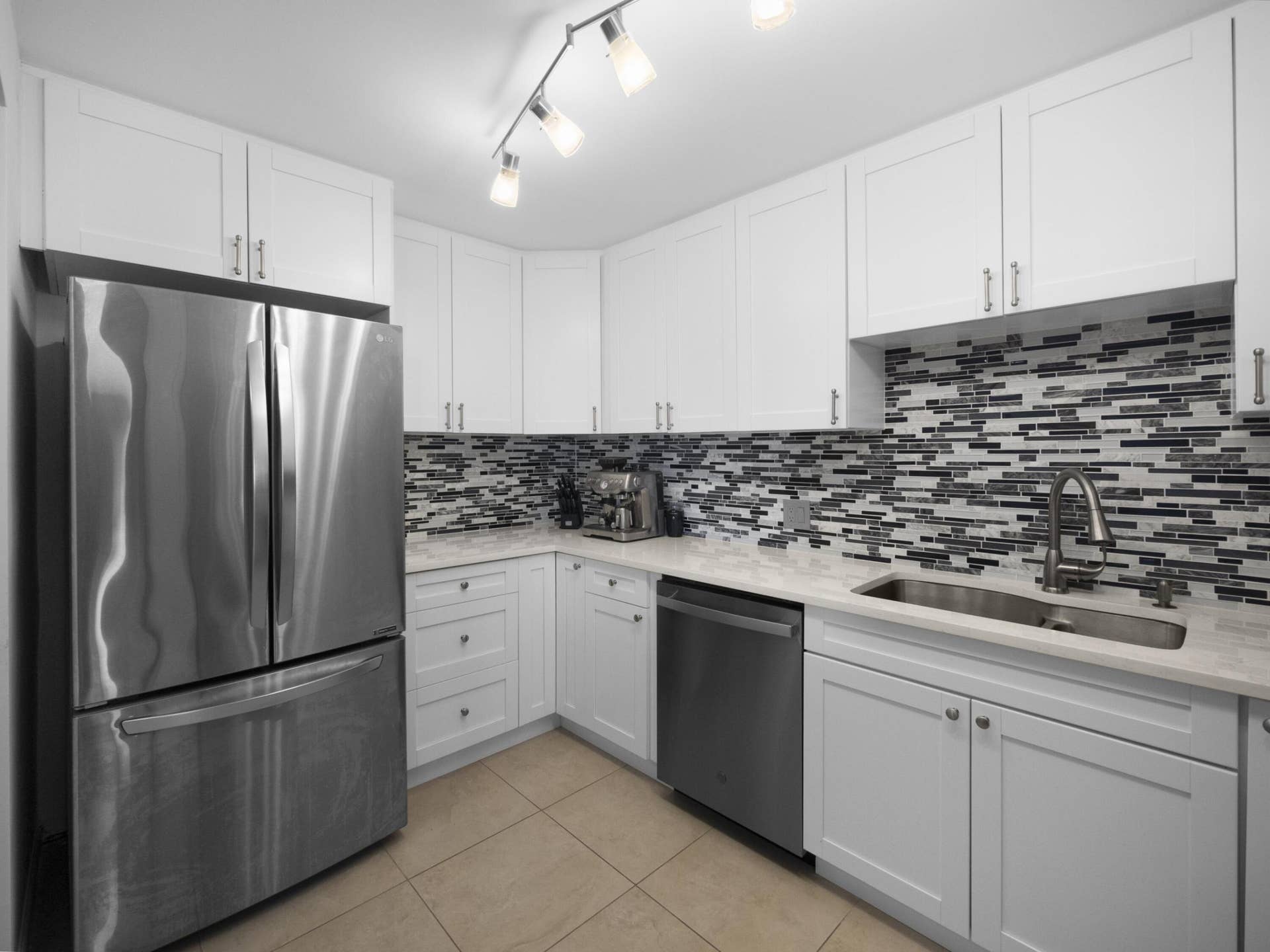 5420 N Ocean Drive, #502, Riviera Beach, FL 33404 20240324194731656794000000-o