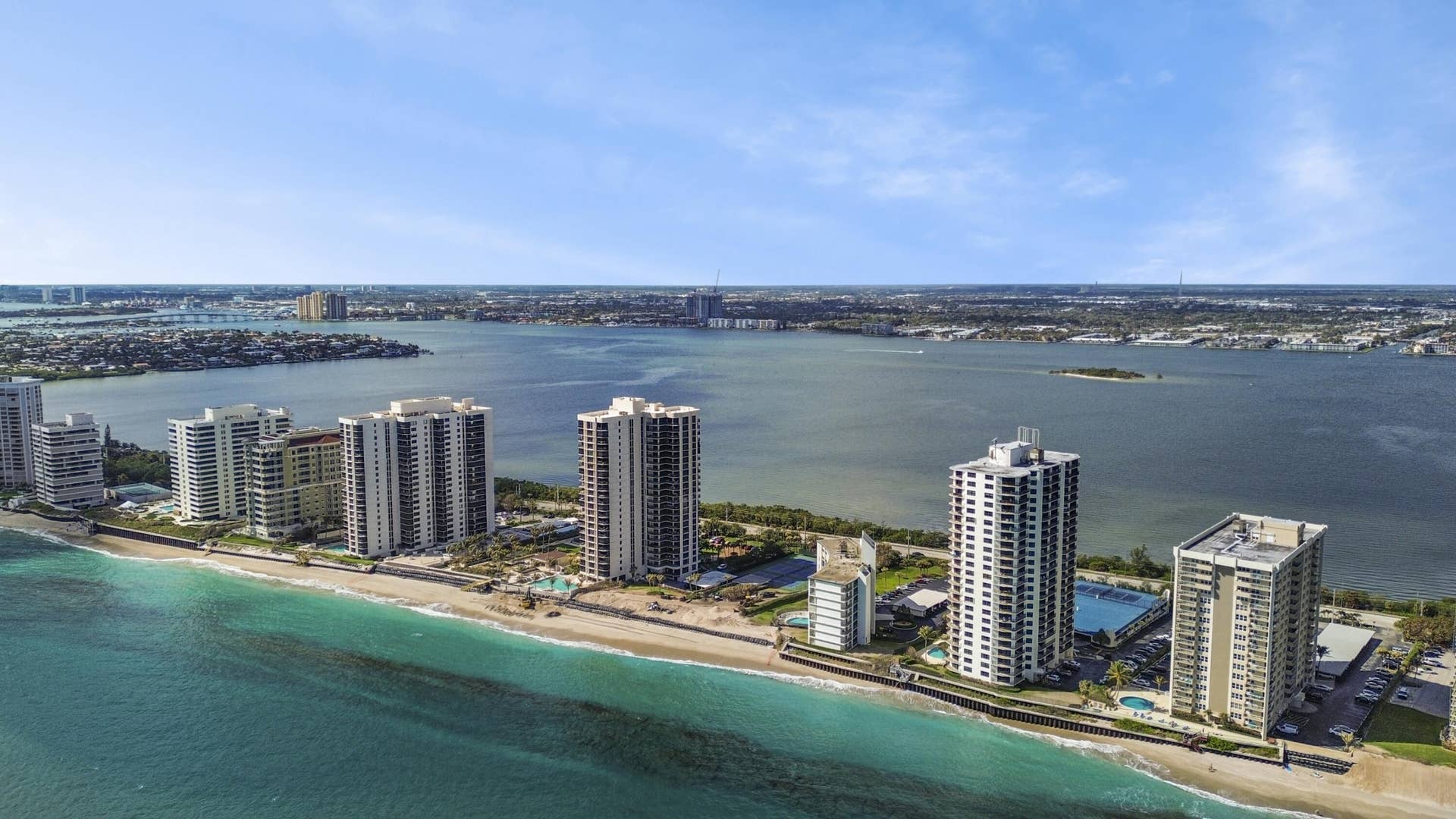 5420 N Ocean Drive, #502, Riviera Beach, FL 33404 20240324194832782234000000-o