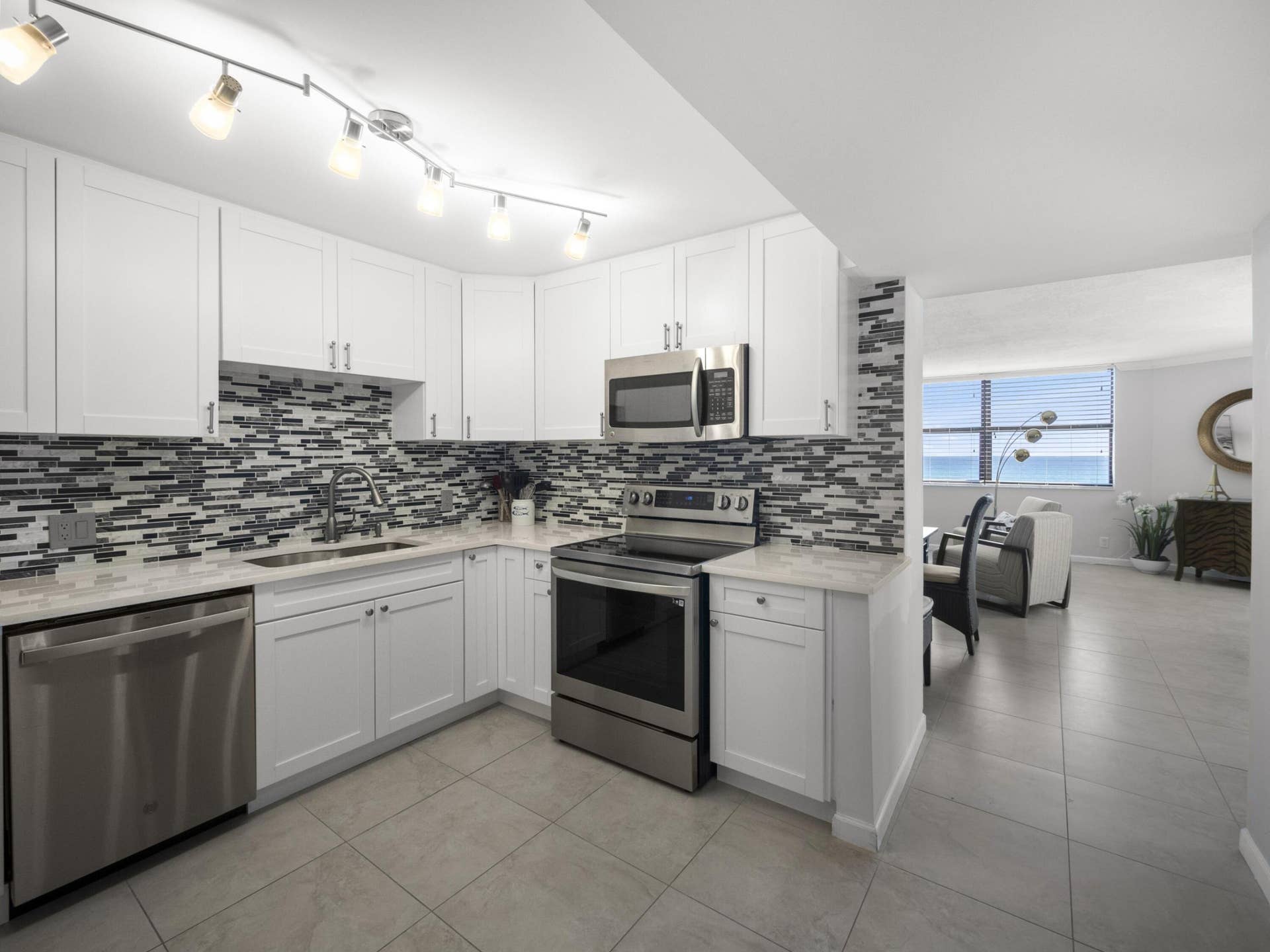 5420 N Ocean Drive, #502, Riviera Beach, FL 33404 20240324194827275753000000-o