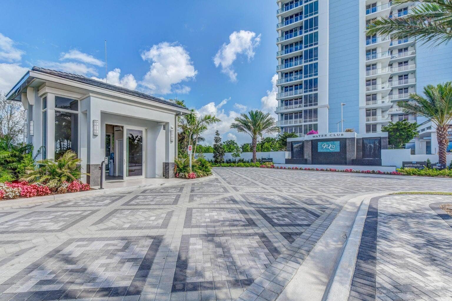 2 WATER CLUB Way, #601, North Palm Beach, FL 33408 Water Club Entrance