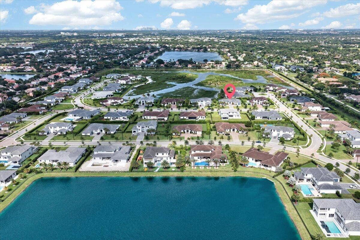 2010 MEADOWS Drive, Davie, FL 33324 50-052626a-7
