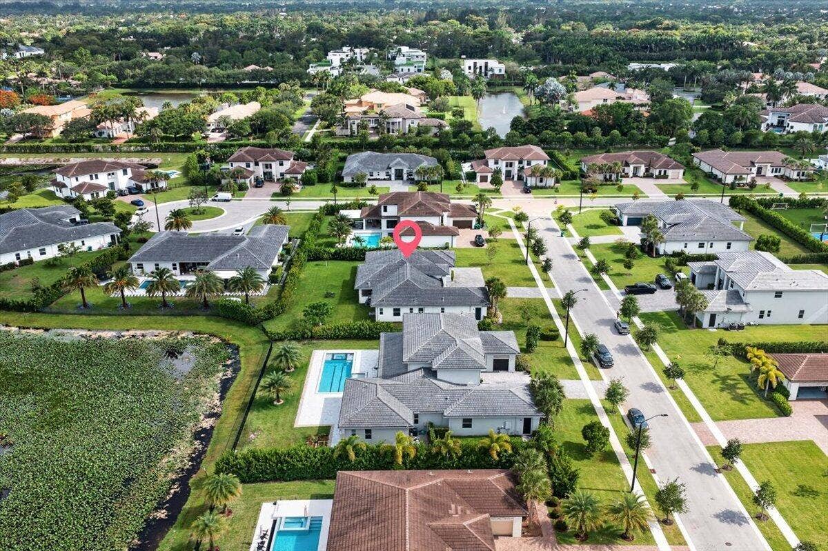2010 MEADOWS Drive, Davie, FL 33324 46-052626a-2