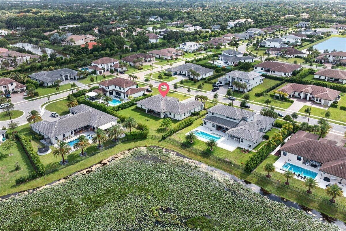 2010 MEADOWS Drive, Davie, FL 33324 47-052626a-5