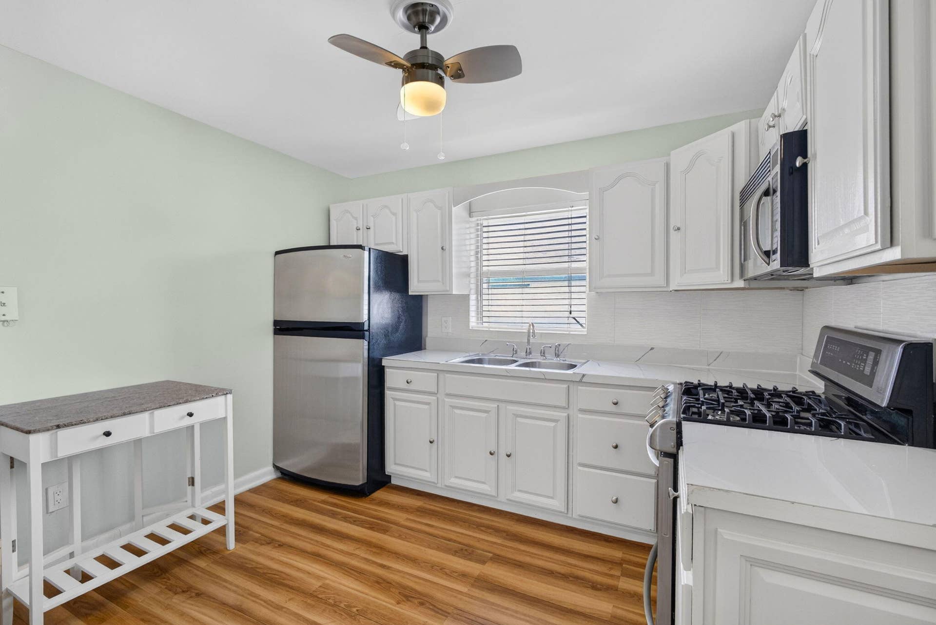 1547 W 10TH Street, Riviera Beach, FL 33404 14-web-or-mls-5D1A0816