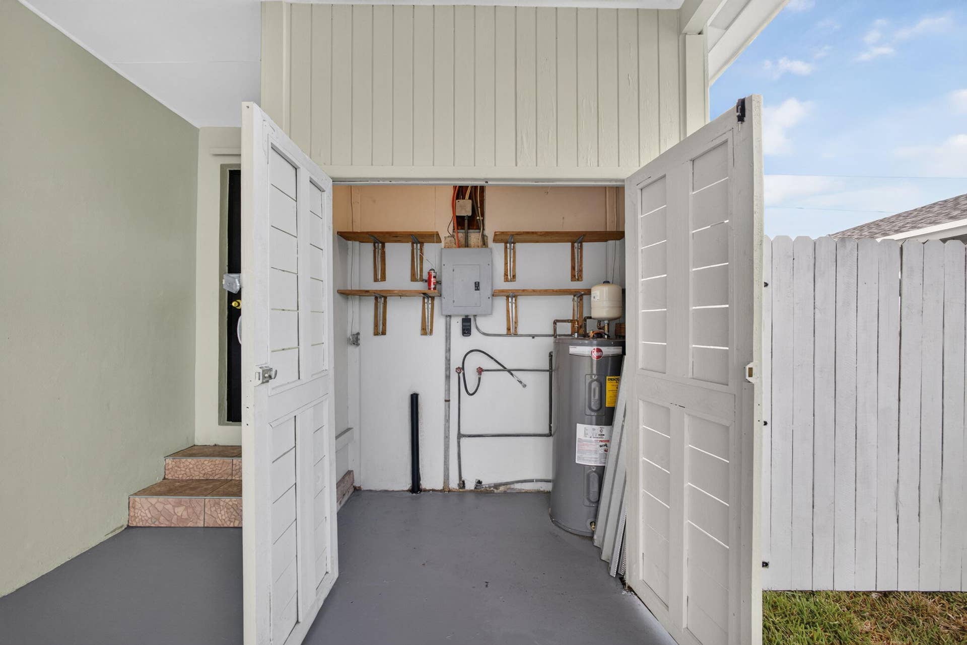 1547 W 10TH Street, Riviera Beach, FL 33404 9-web-or-mls-5D1A0951