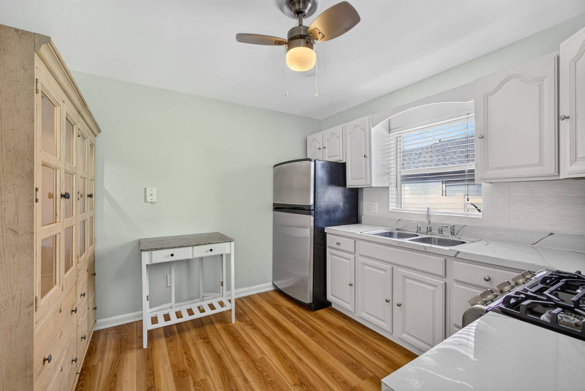 1547 W 10TH Street, Riviera Beach, FL 33404 15-web-or-mls-5D1A0821