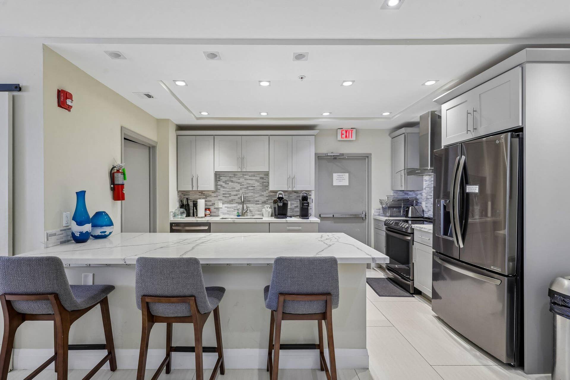 3912 S Ocean Boulevard, #704, Highland Beach, FL 33487 Club Room