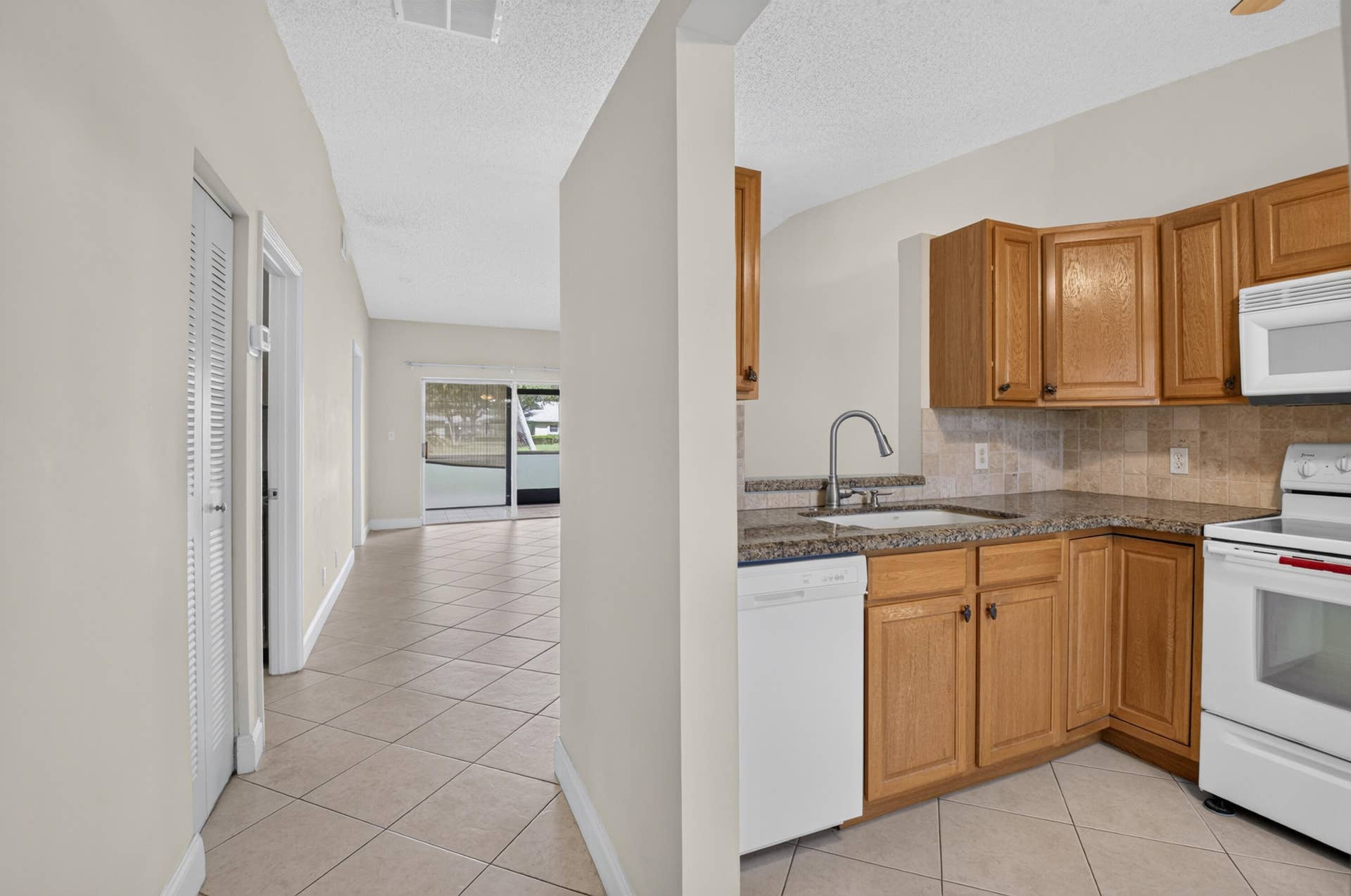 18773 ARGOSY Drive, Boca Raton, FL 33496 DSC_5366
